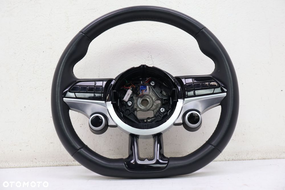 MASERATI GRECALE GT KIEROWNICA WIELOFUNKCYJNA 6702698550 - 2
