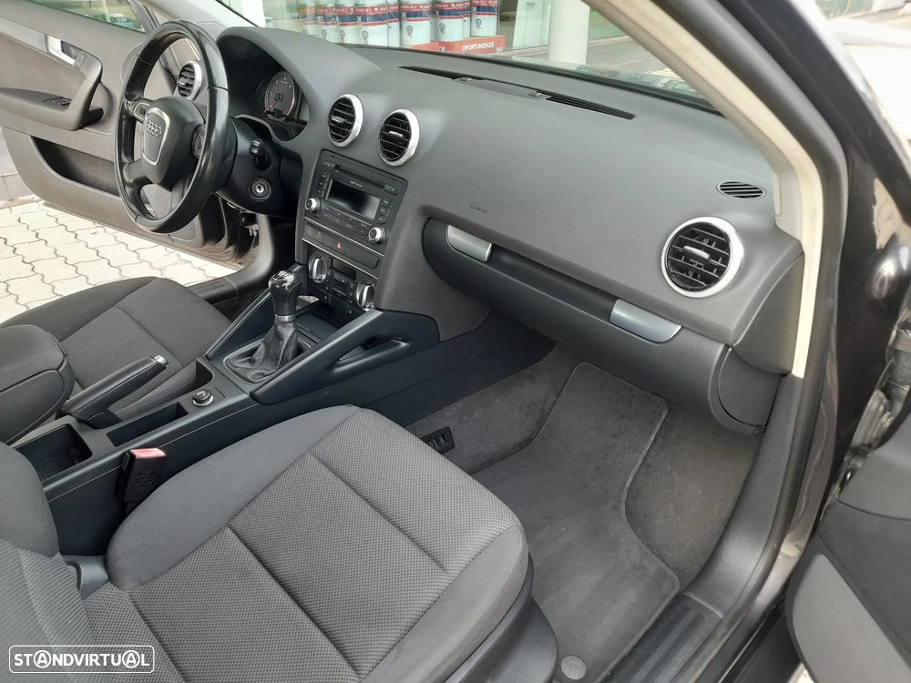 Audi A3 Sportback 1.6 TDI Attraction - 13