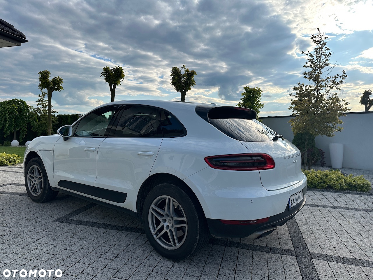 Porsche Macan Standard - 3