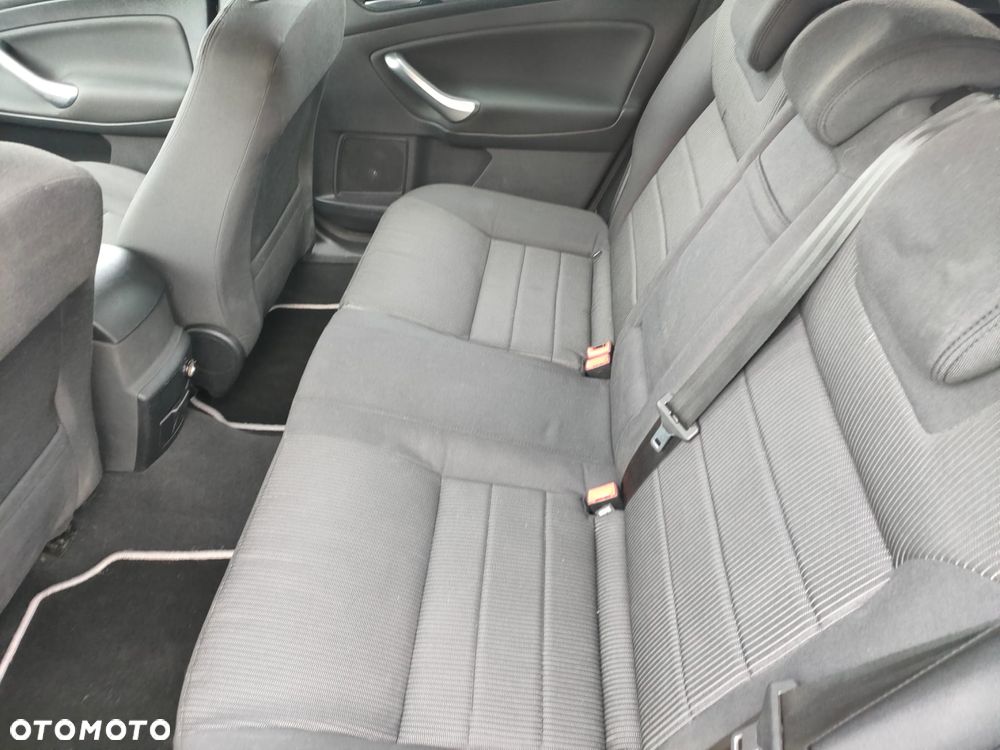 Ford Mondeo 2.0 TDCi Titanium X - 14