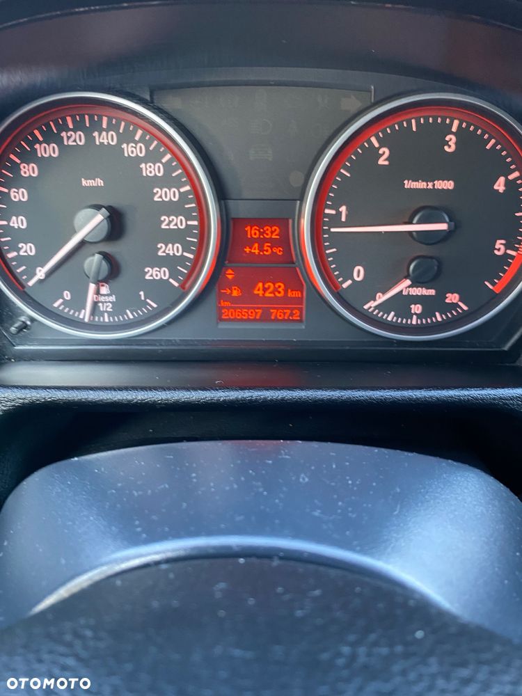 BMW X1 sDrive16d xLine - 9