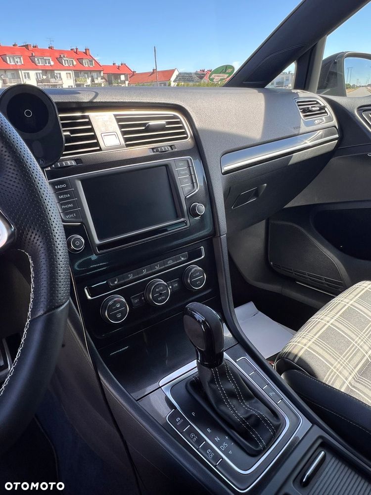 Volkswagen Golf GTD 2.0 TDI SCR DSG - 9