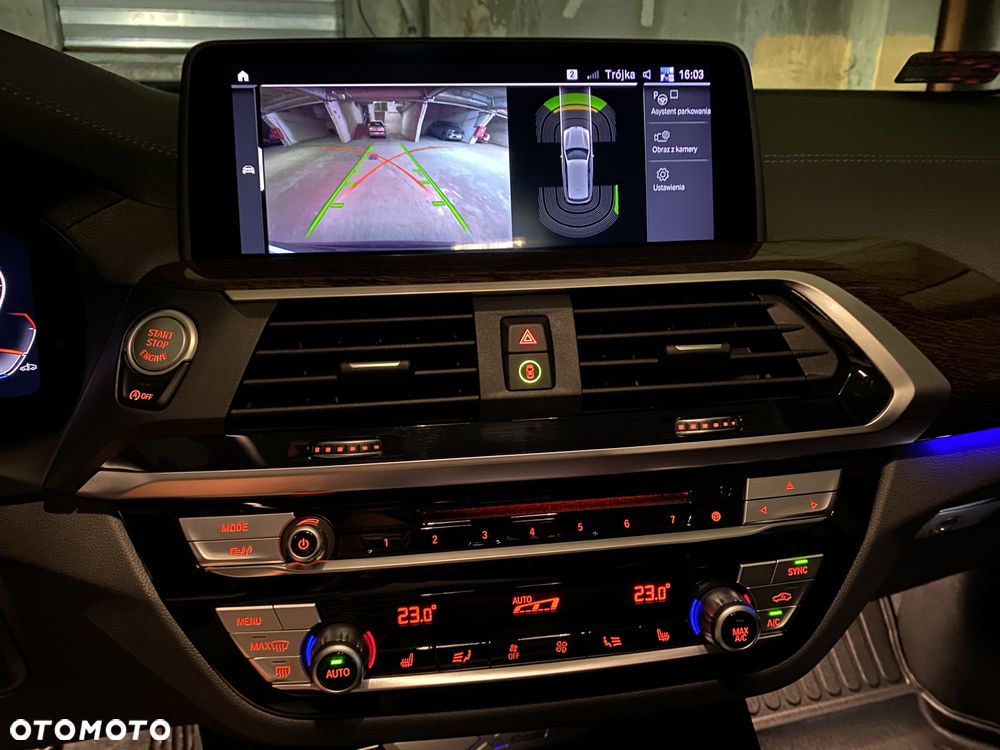 BMW X3 xDrive20i Luxury Line - 21