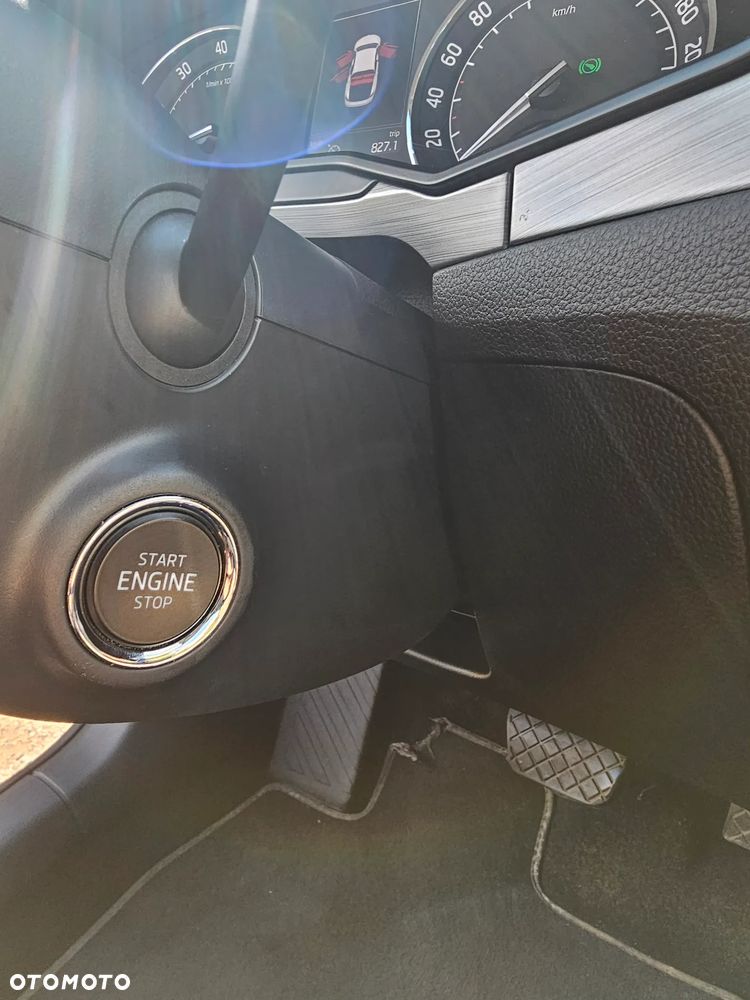 Skoda Superb 2.0 TSI DSG Ambition - 40