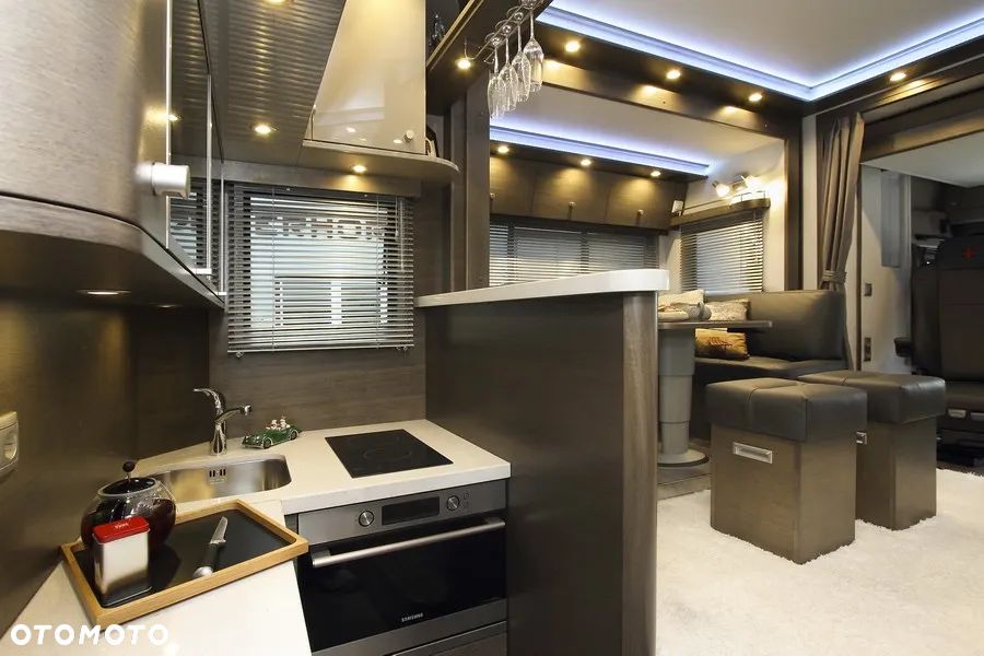 Mercedes-Benz Actros Giga Space 2545 Interhorse PopUp/PopOut - 6