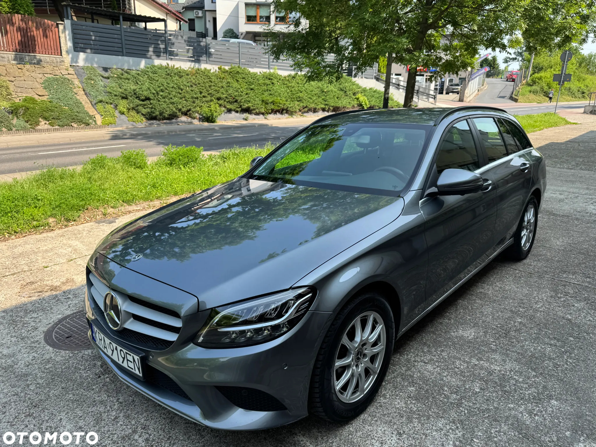 Mercedes-Benz Klasa C 180 d - 12