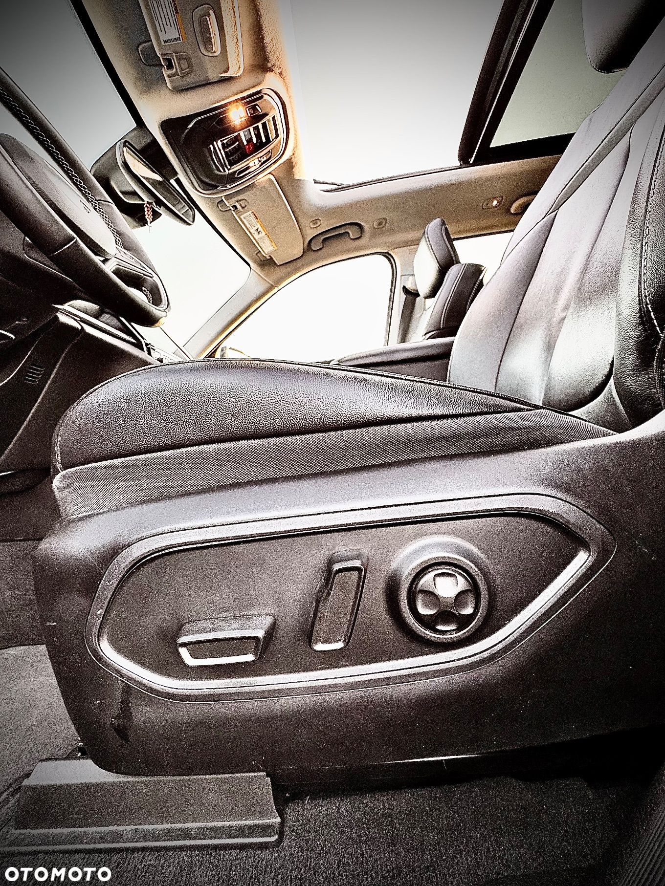 Jeep Grand Cherokee - 20