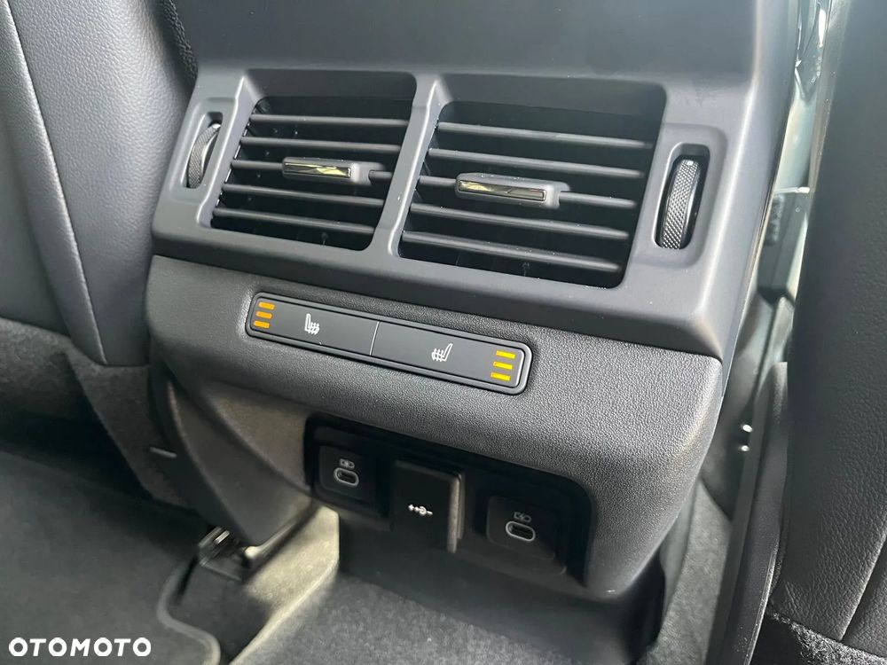 Land Rover Range Rover Evoque - 12