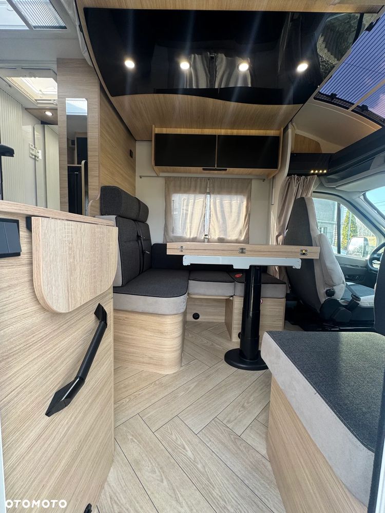 Ford Chausson 627 Titanium Line - 15