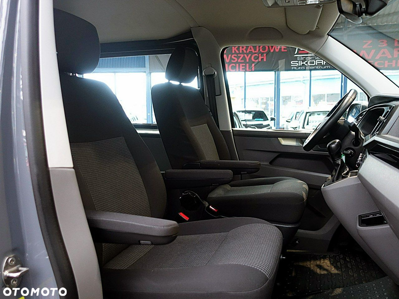 Volkswagen Transporter - 12