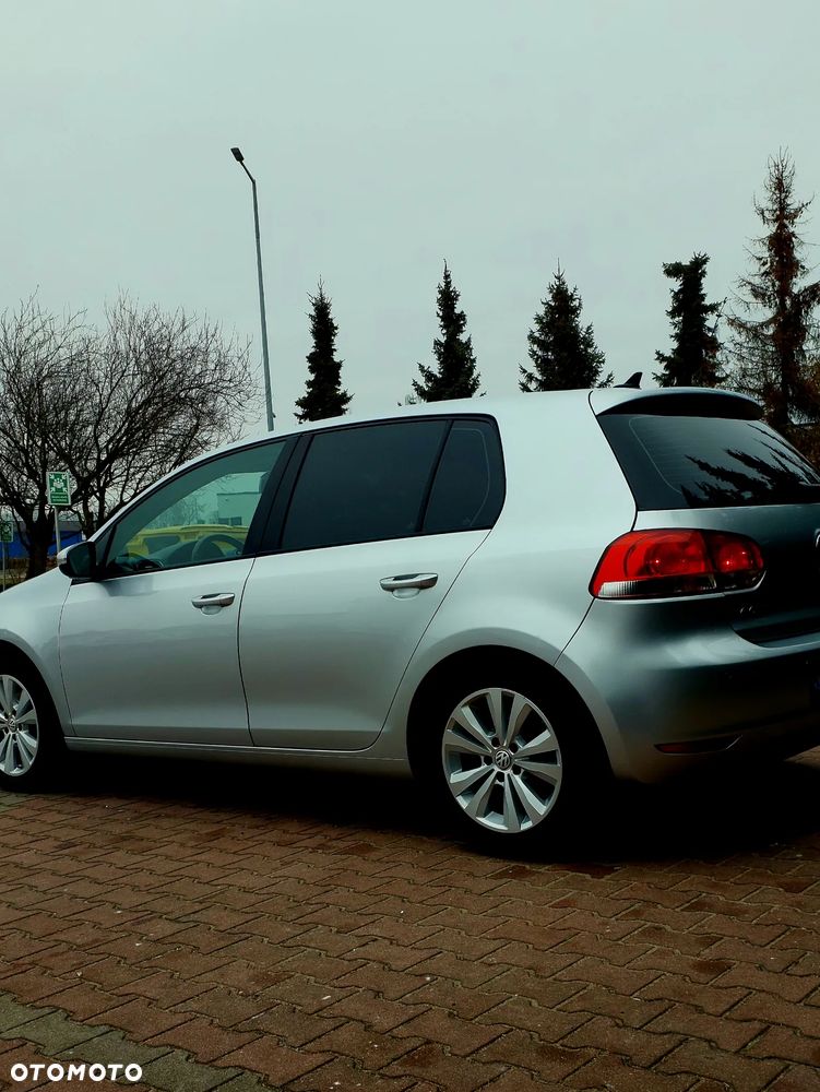 Volkswagen Golf - 20