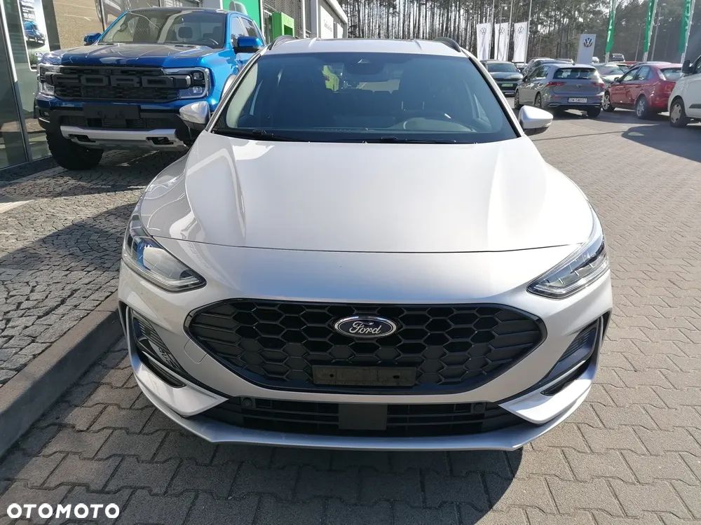 Ford Focus 1.0 EcoBoost mHEV ST-Line X - 2