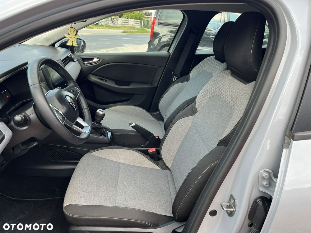 Renault Clio - 20