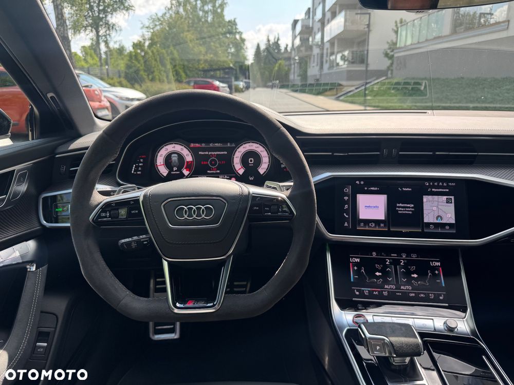 Audi RS6 Avant - 17