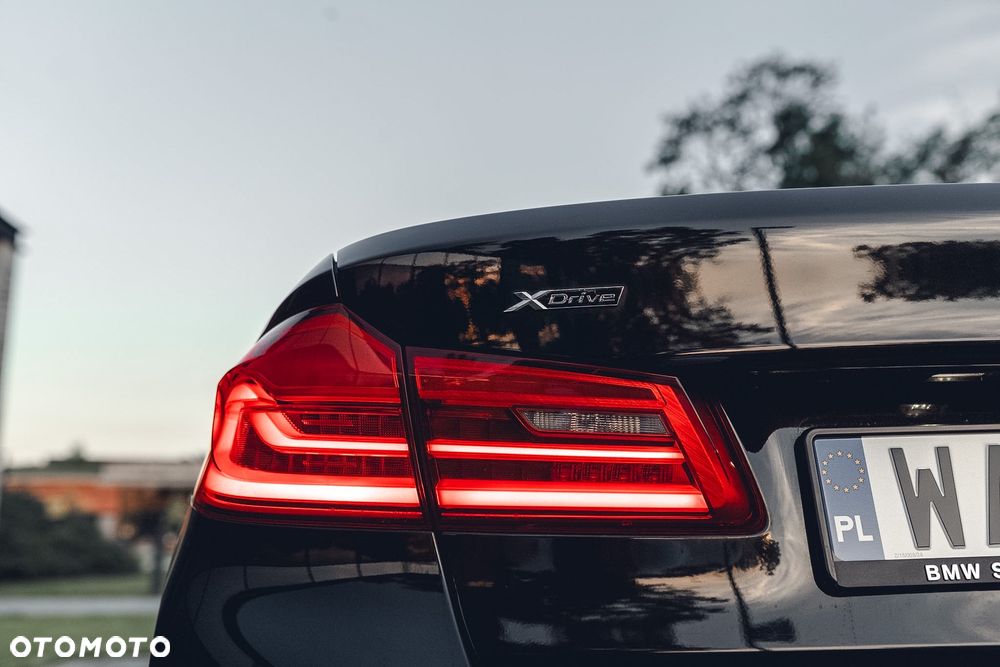 BMW Seria 5 520d xDrive M Sport sport - 36