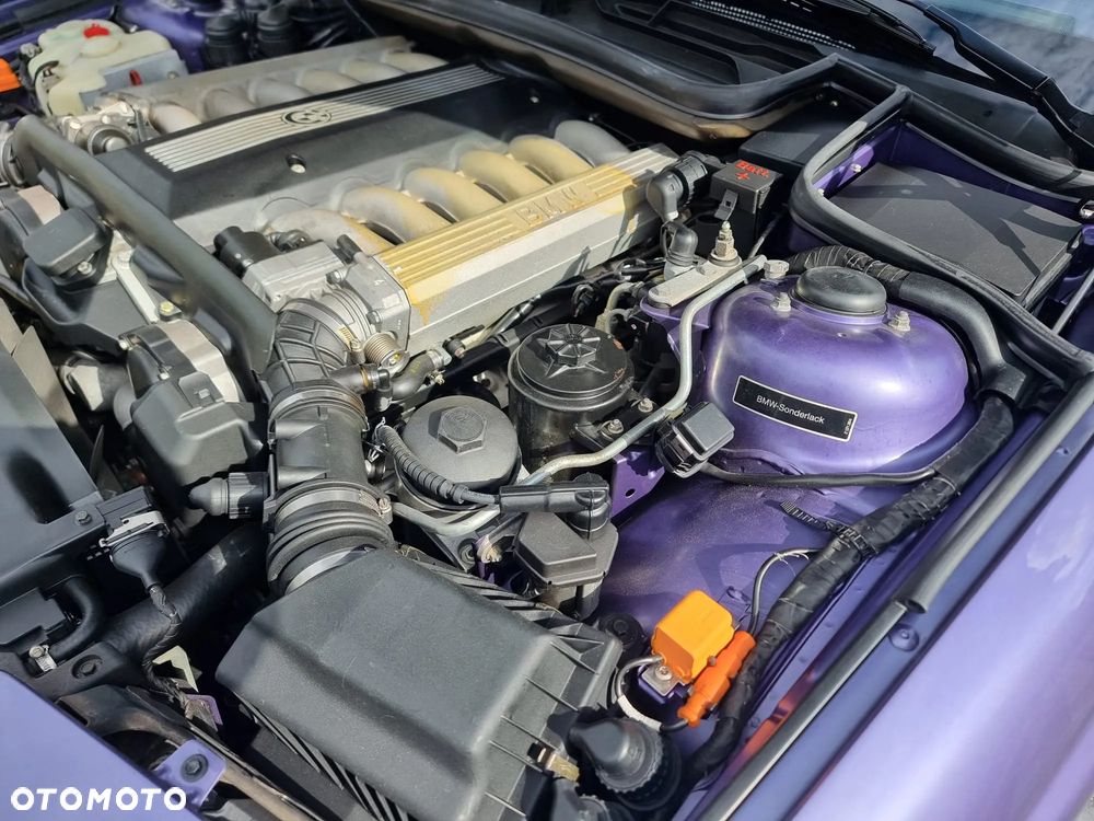 BMW Seria 8 - 36