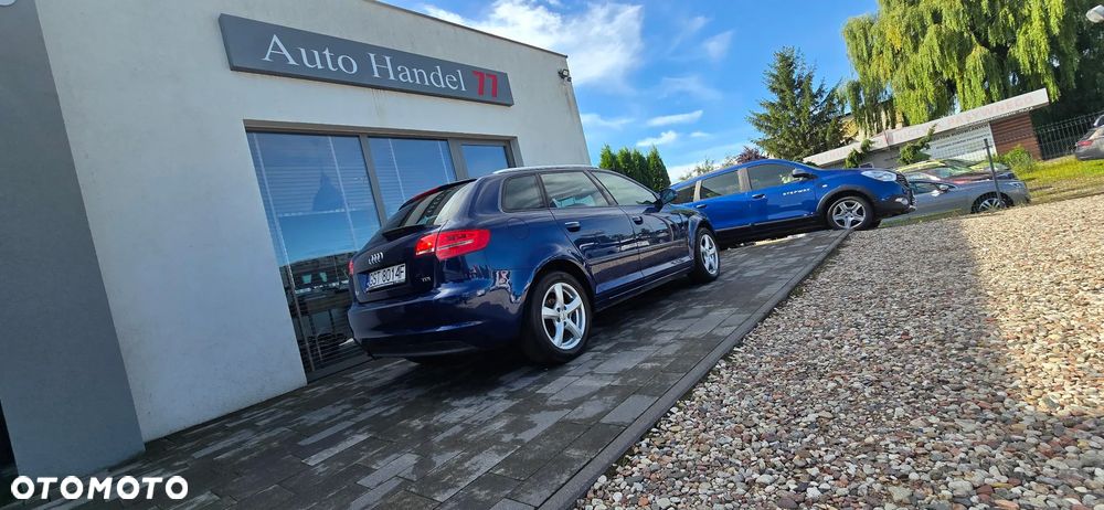 Audi A3 Sportback 1.6 TDI Ambiente - 9