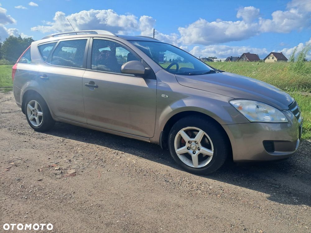Kia Ceed 1.6 Crdi Comfort - 2