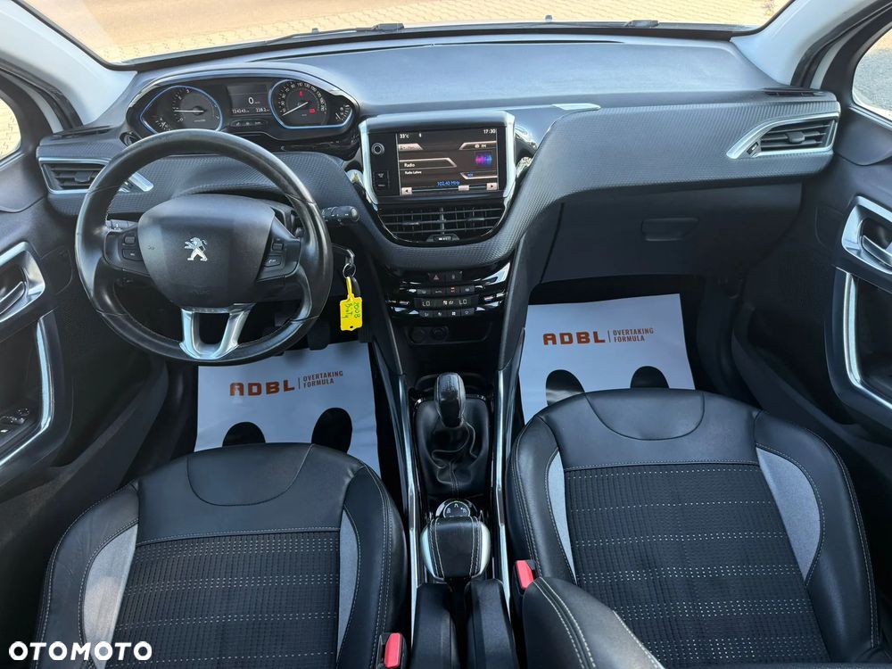 Peugeot 2008 1.6 VTi Style - 9