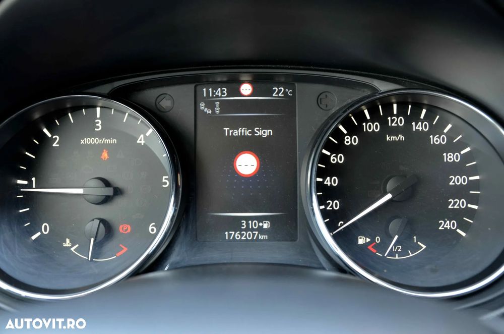 Nissan Qashqai 1.6 DCI TEKNA+ - 18