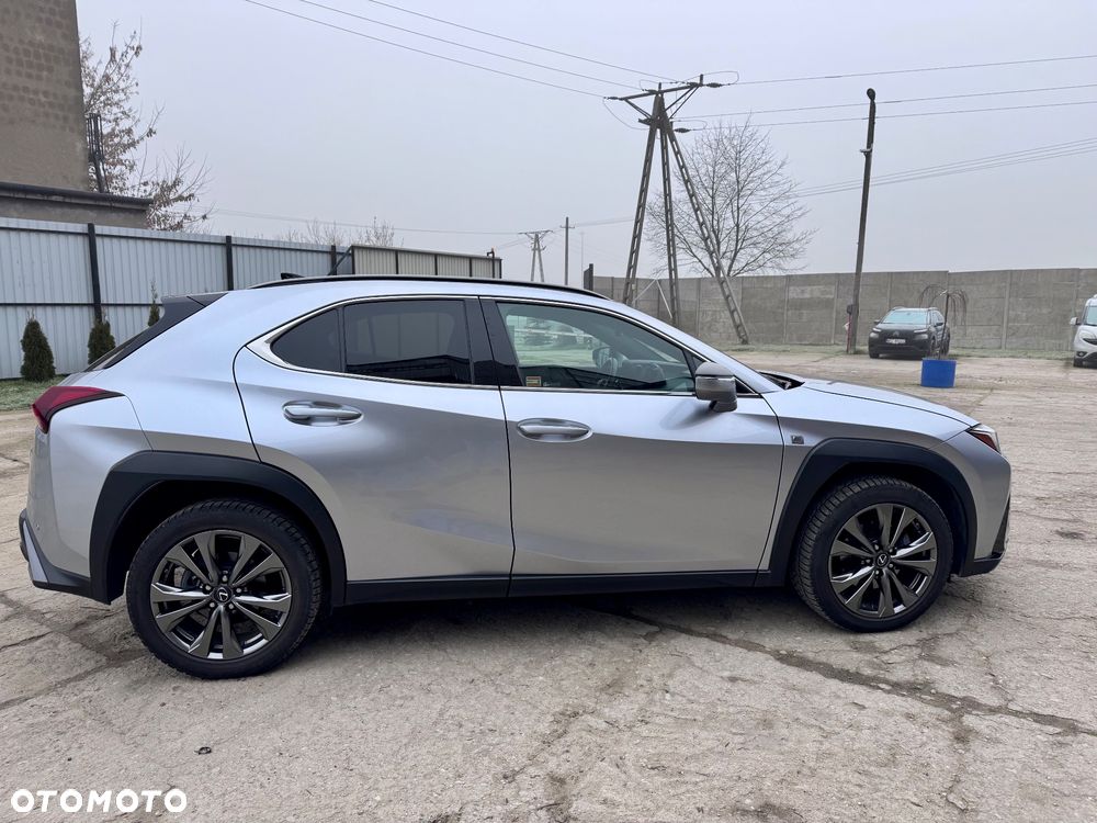 Lexus UX 200 GPF F Sport Design 2WD - 6
