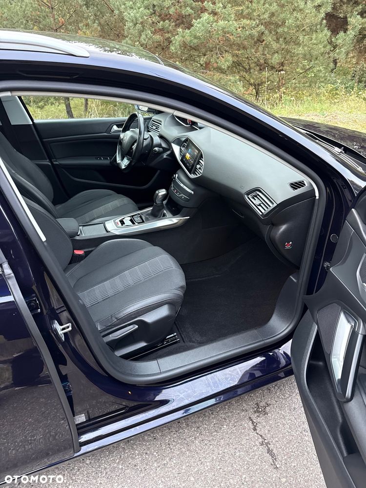 Peugeot 308 - 19