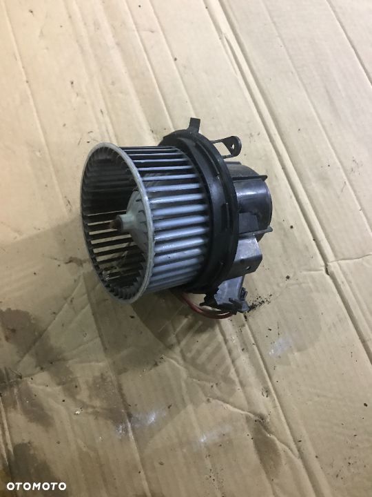 WENTYLATOR MERCEDES C W204 9409653 - 1