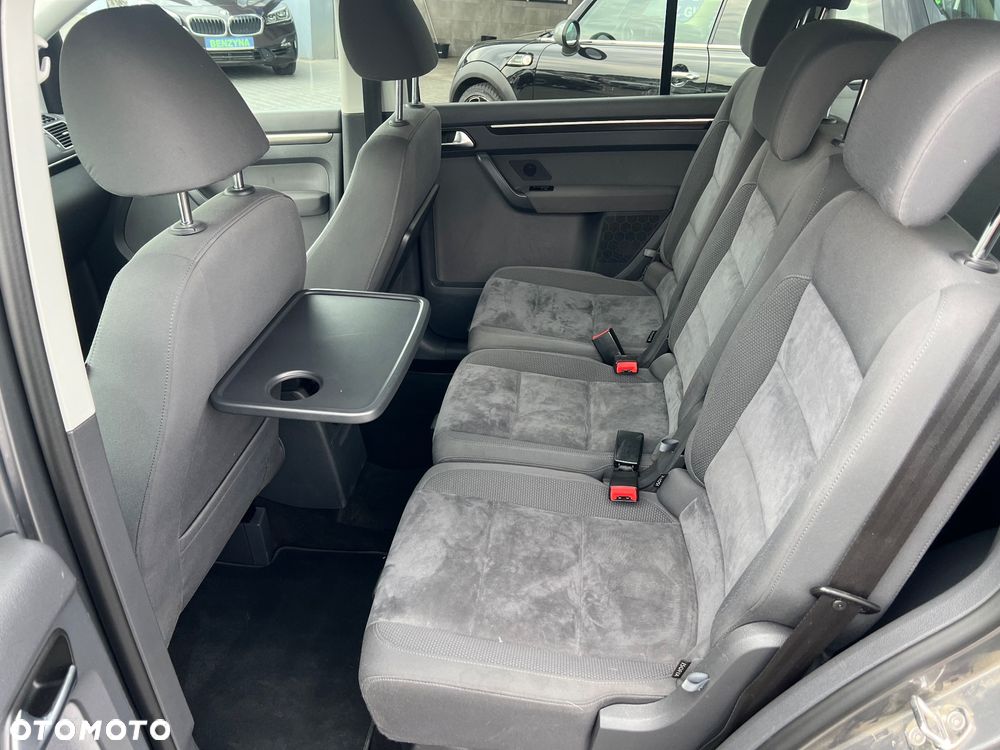 Volkswagen Touran 2.0 TDI DPF Comfortline DSG - 17