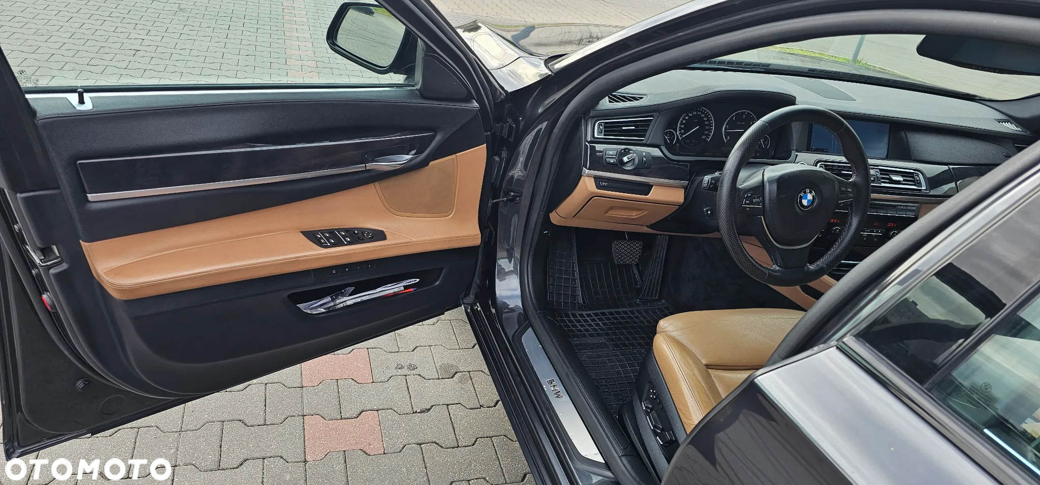 BMW Seria 7 730d Blue Performance - 13