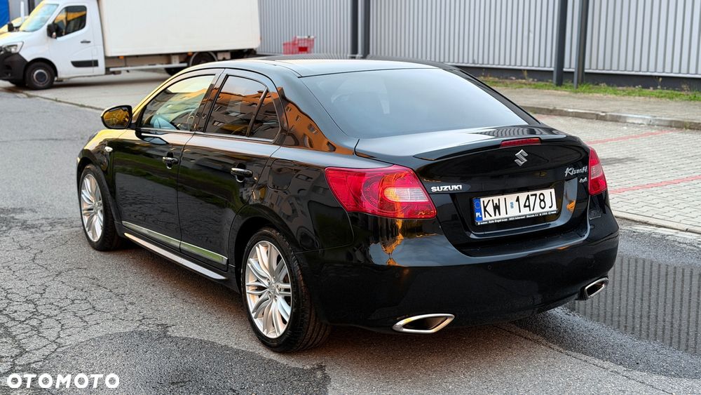 Suzuki Kizashi 2.4 4x4 CVT Sport - 16