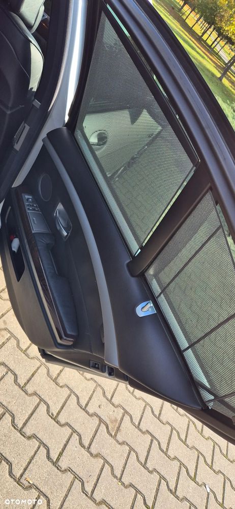 BMW Seria 7 745d - 9