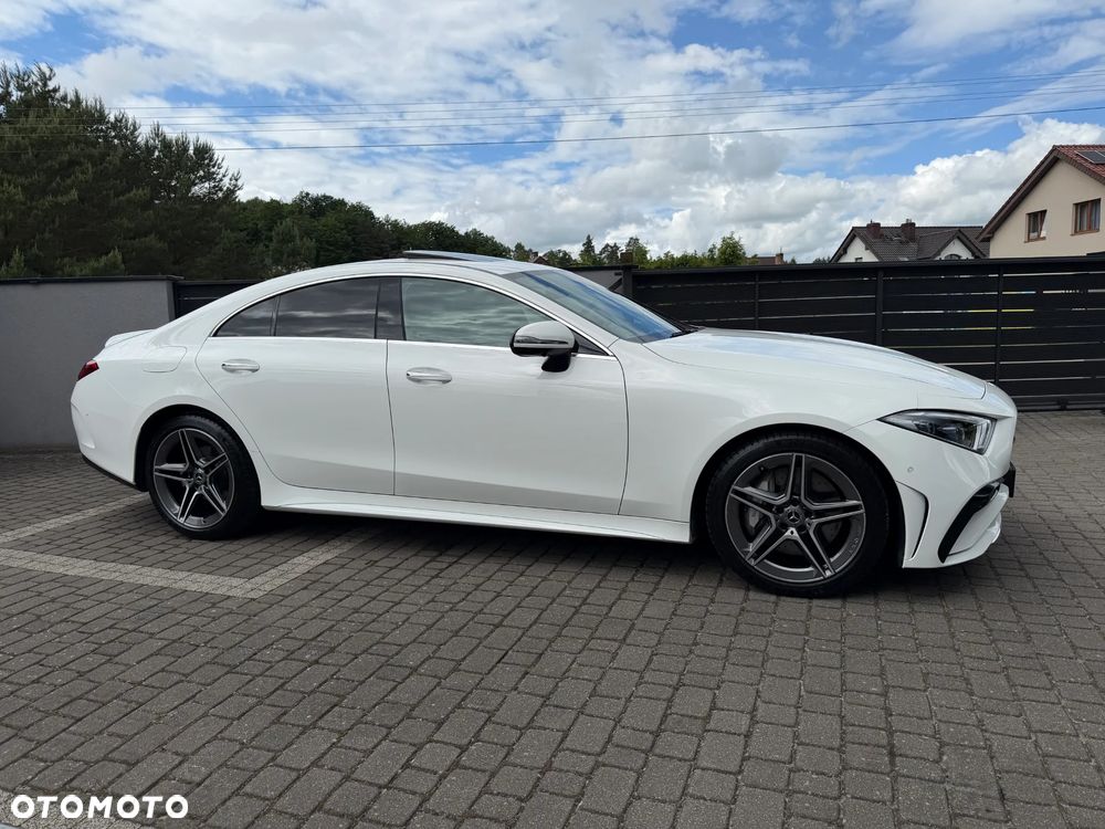 Mercedes-Benz CLS 300 d 4Matic 9G-TRONIC AMG Line - 4
