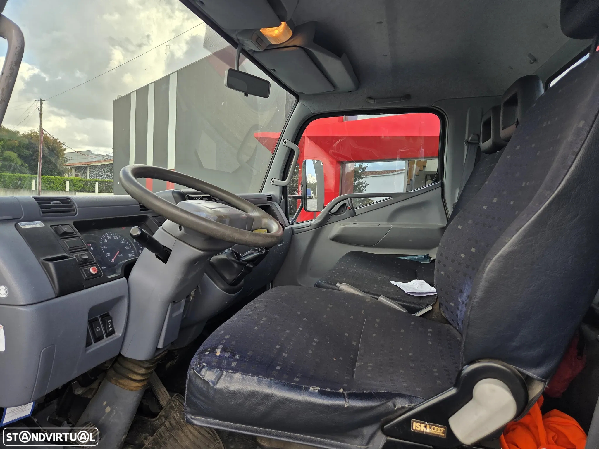 Mitsubishi Canter 7C15 7500kgs estrado porta carros e maquinas - 8