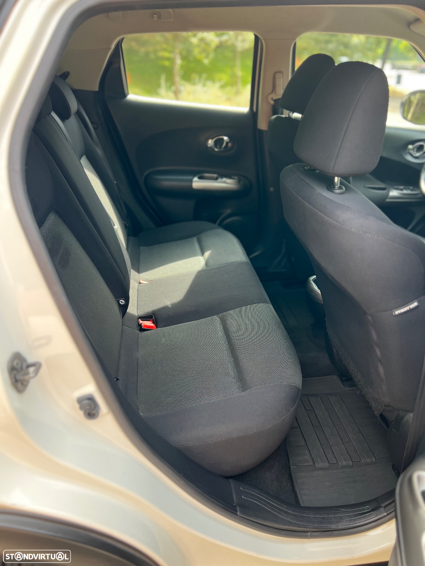 Nissan Juke 1.5 dCi N-Connecta - 8