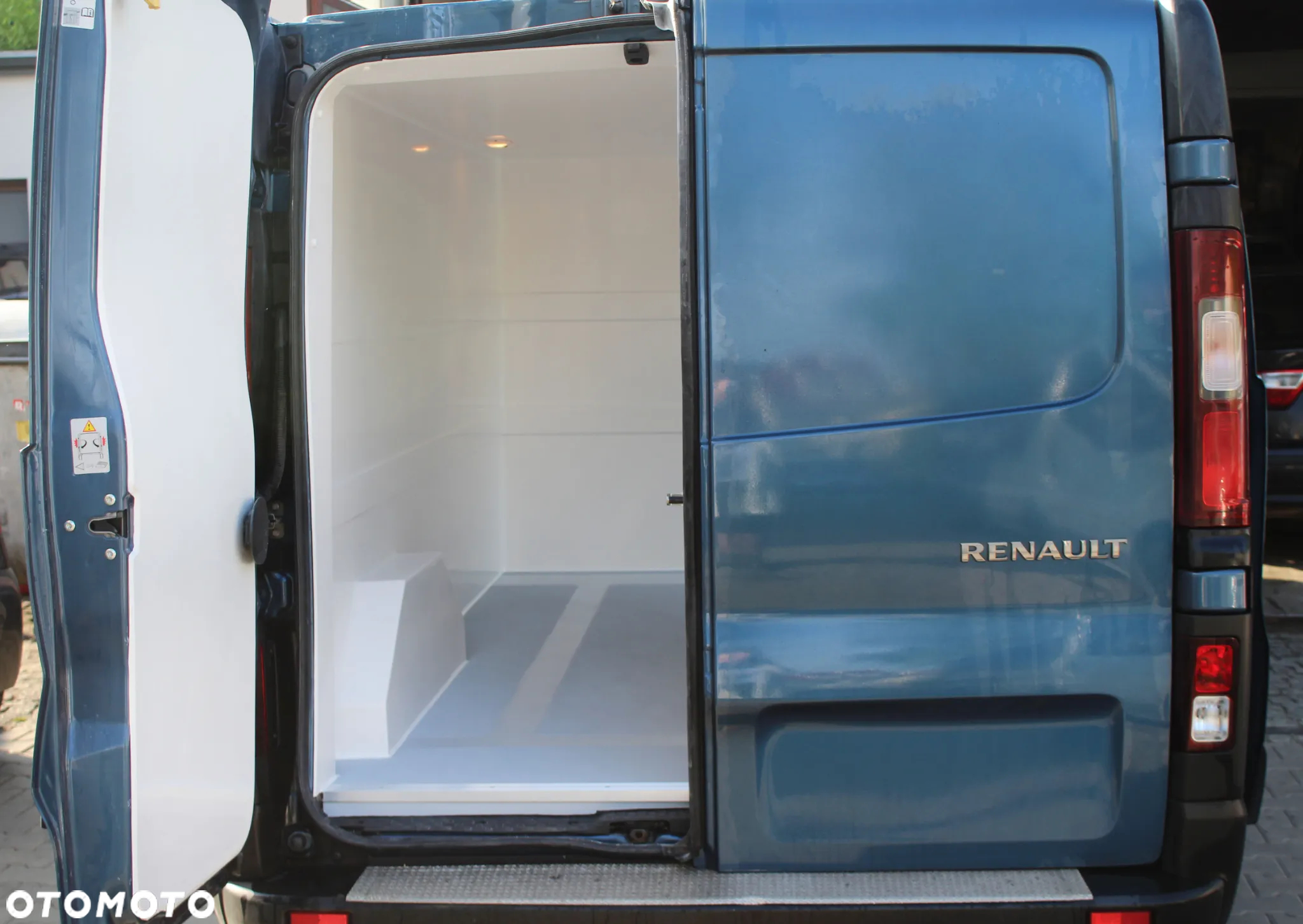 Renault Trafic - 2