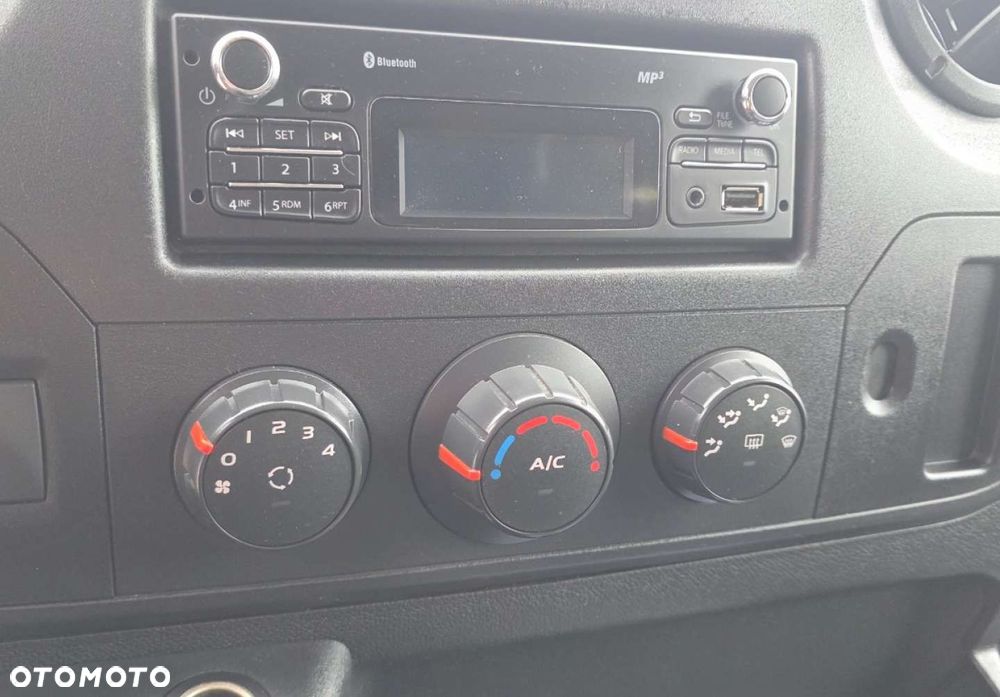 Renault Master - 22