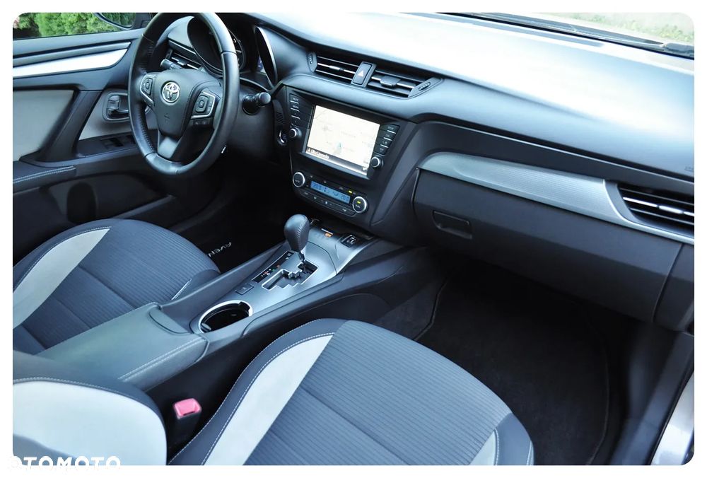Toyota Avensis Touring Sports 1.8 Multidrive S Business Edition - 4