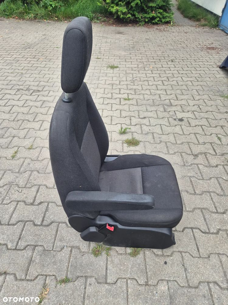 FOTEL LEWY KIEROWCY FORD TRANSIT MK8 14r. + - 5