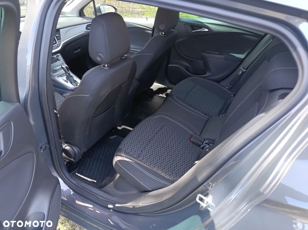 Opel Astra 1.6 D (CDTI) Automatik Edition - 10