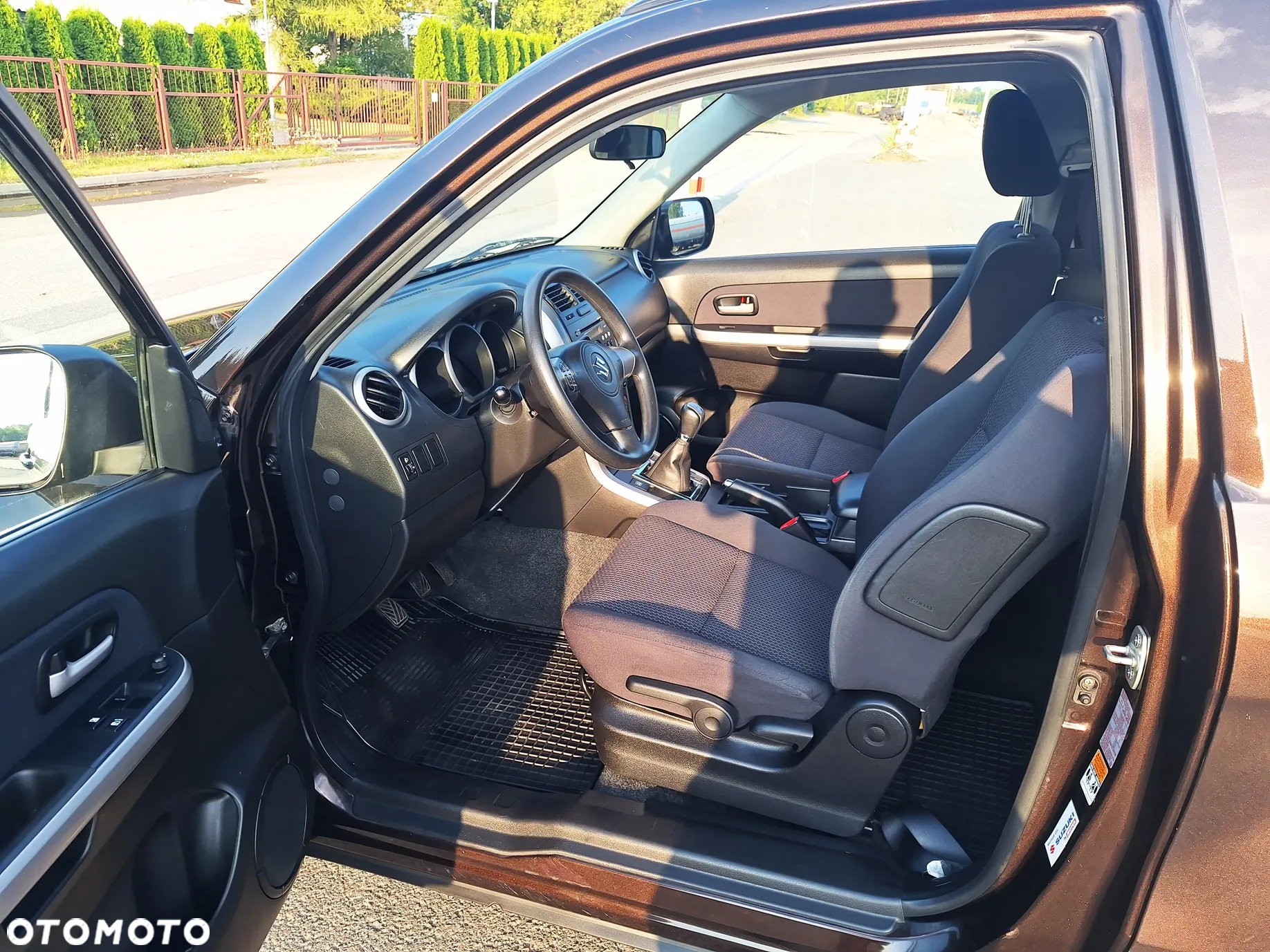 Suzuki Grand Vitara - 24