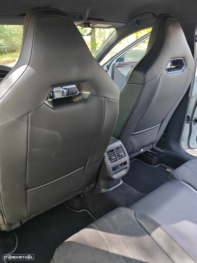 Cupra Leon ST 1.4 e-Hybrid MID DSG - 16