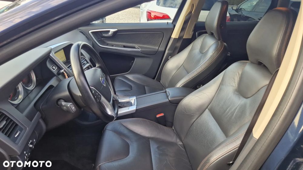 Volvo XC 60 D4 Geartronic Momentum - 10