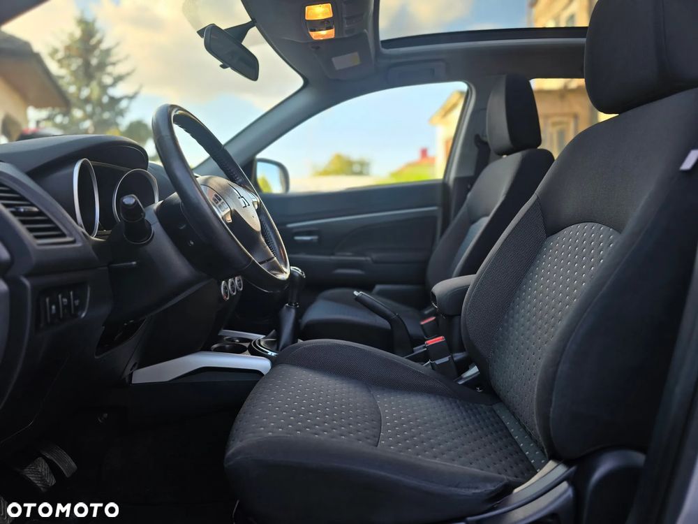 Mitsubishi ASX - 15