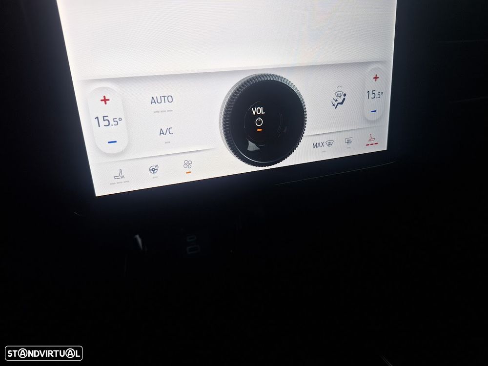 Ford Mustang Mach-E Premium - 26