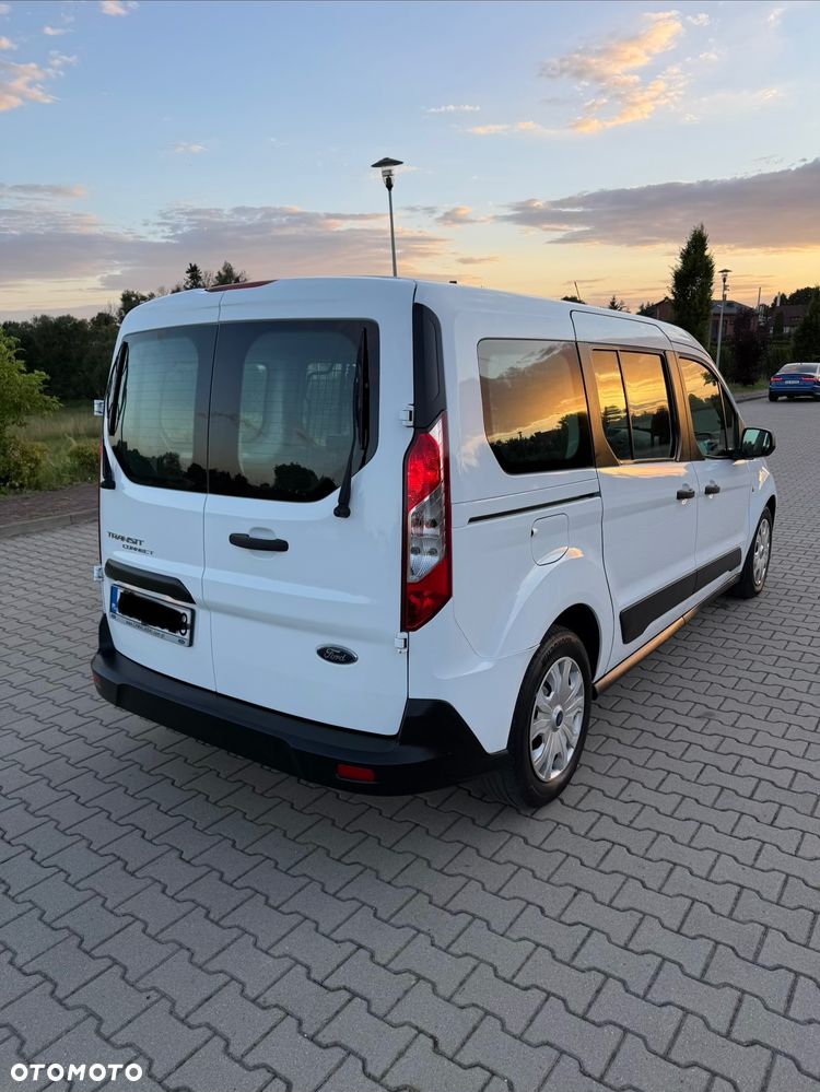 Ford Tourneo Connect Grand - 12
