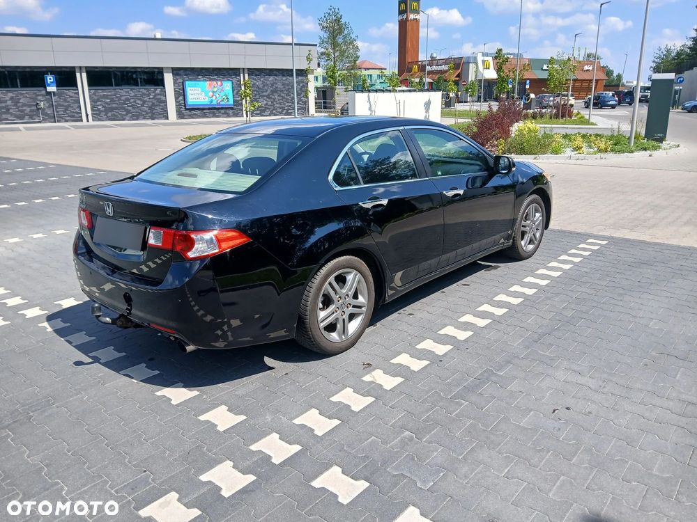 Honda Accord - 4