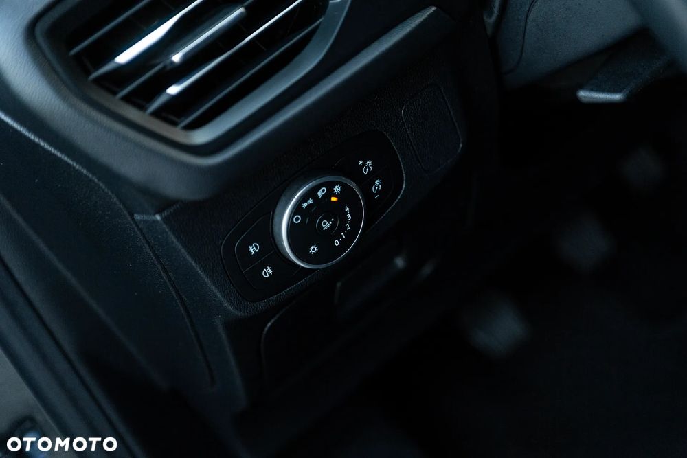 Ford Focus 2.0 EcoBlue Active Business - 34