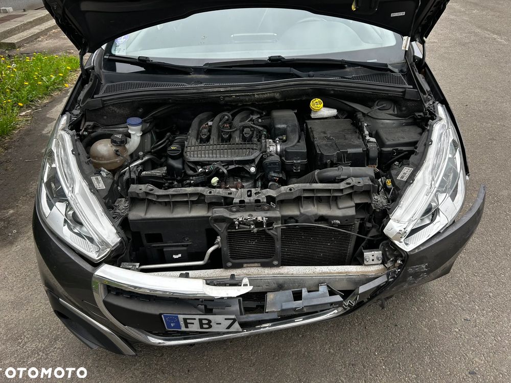 Peugeot 208 - 7