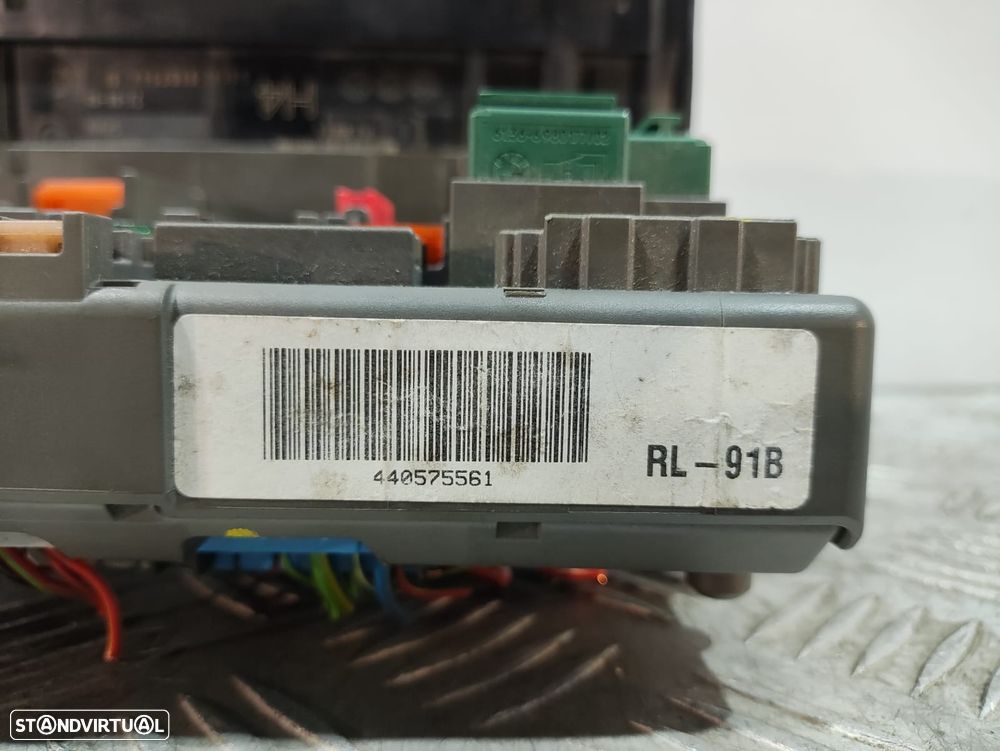 Caixa De Fusiveis Original BMW Serie 1 E81 E82 E87 E88 Serie 3 E90 E91 9119446 - 9