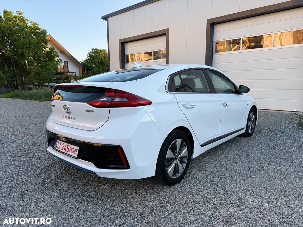 Hyundai IONIQ 1.6 141CP Exclusive - 4